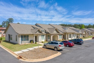 Shelton Mill Townhomes in Auburn, AL - Building Photo