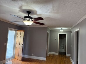 329 Guilford St in West Columbia, SC - Building Photo - Building Photo