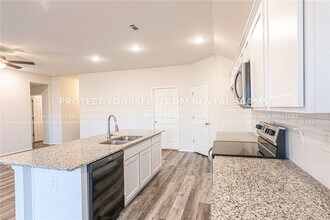 916 E Bunting St in Fayetteville, AR - Building Photo - Building Photo