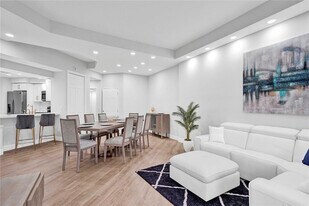 7484 La Paz Blvd in Boca Raton, FL - Building Photo