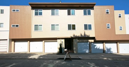 20 Crestline Dr in San Francisco, CA - Building Photo - Building Photo