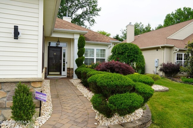 property at 185 Valencia Dr