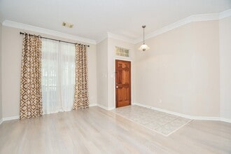 7835 Stone Oak Ct in Houston, TX - Building Photo - Building Photo