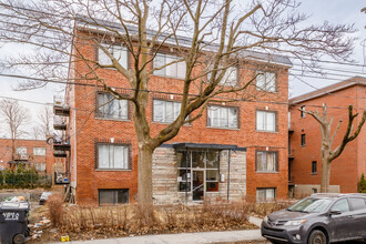 4870 Plamondon Av in Montréal, QC - Building Photo - Building Photo