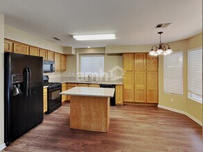 909 Hornbeak Ct in Las Vegas, NV - Building Photo - Building Photo