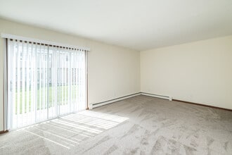 Arrowhead Apartments & Townhomes in La crosse, WI - Foto de edificio - Interior Photo