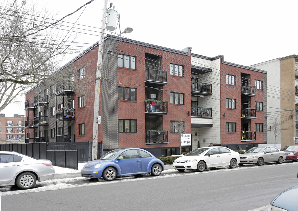 4840 Bourret in Montréal, QC - Building Photo