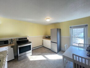 60 Broadway in Pembroke, NH - Building Photo - Building Photo