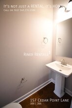 157 Cedar Point Ln in Harrisonburg, VA - Building Photo - Building Photo
