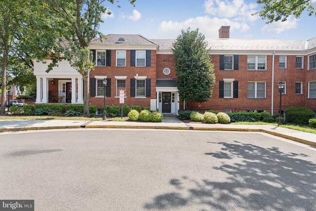 610 Bashford Ln in Alexandria, VA - Building Photo - Building Photo