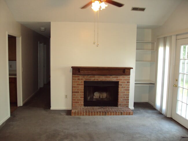 132 Alston Cir, Unit AlstonCourt in Goose Creek, SC - Foto de edificio - Building Photo