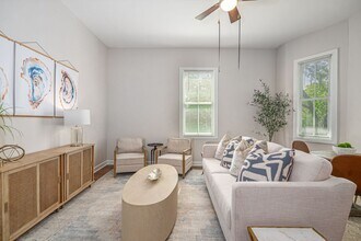 828 E Park Ave in Savannah, GA - Building Photo - Building Photo