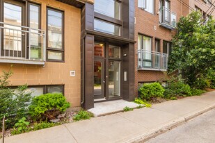 Mobilis Cartier in Montréal, QC - Building Photo