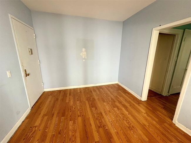 967 McLean Ave in Yonkers, NY - Building Photo - Building Photo