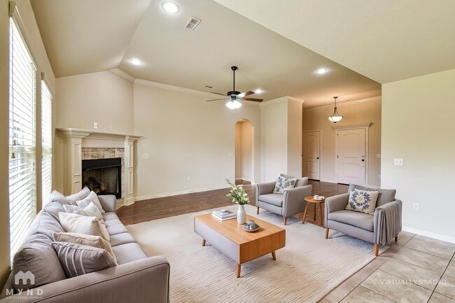 431 Carlson St in Centerton, AR - Building Photo - Building Photo