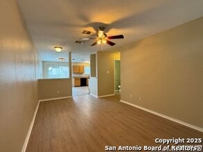 10738 Shaencrossing in San Antonio, TX - Building Photo - Building Photo