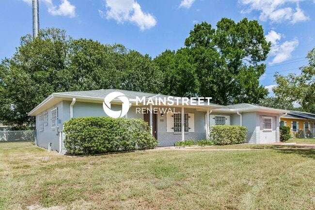 804 Greenbriar Dr in Brandon, FL - Building Photo - Building Photo