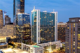 3324 Peachtree Rd in Atlanta, GA - Building Photo