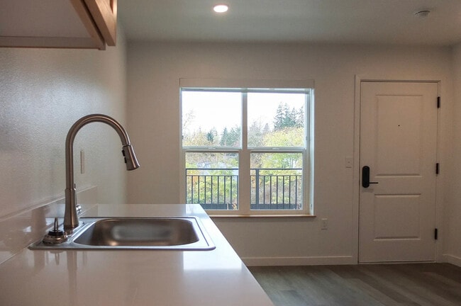 Garden Park Estates in Portland, OR - Foto de edificio - Building Photo