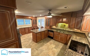 7939 Dovie Ln in Germantown, TN - Building Photo - Building Photo