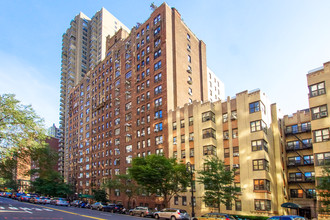 444 E 86th St in New York, NY - Building Photo - Building Photo