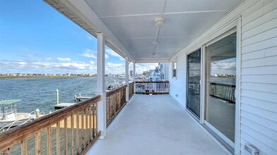 6713 Monmouth Ave in Ventnor City, NJ - Foto de edificio - Building Photo