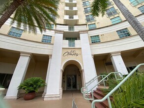 610 Clematis St in West Palm Beach, FL - Building Photo - Building Photo