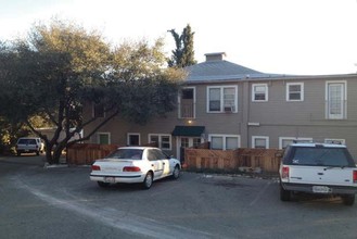 150-170 Foresthill Ave in Auburn, CA - Foto de edificio - Building Photo