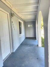 8883 SW 126th Ter in Miami, FL - Building Photo - Building Photo