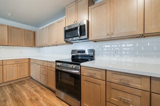 239 Pk Pl Cir in Waller, TX - Building Photo - Building Photo