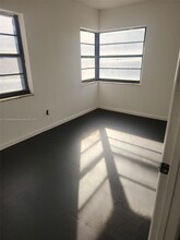 8918 Collins Ave, Unit 4 in Surfside, FL - Building Photo - Building Photo