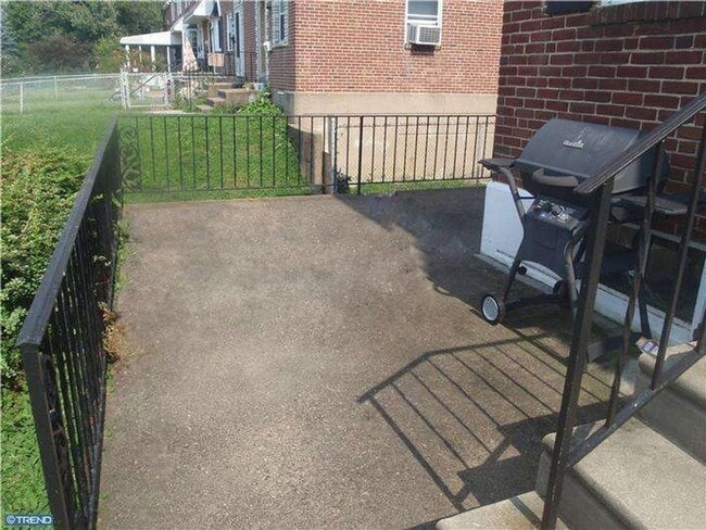 2001 Carter Rd in Folcroft, PA - Building Photo - Building Photo