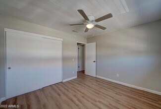 5301 W Campbell Ave, Unit 4 in Phoenix, AZ - Foto de edificio - Building Photo