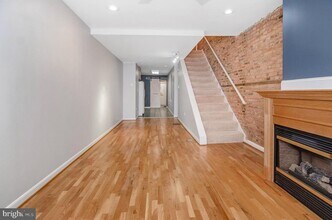 1815 S Charles St in Baltimore, MD - Building Photo - Building Photo