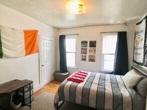 55 Hillside St, Unit 1 in Boston, MA - Building Photo - Building Photo