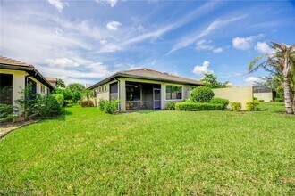 7638 Jacaranda Ln in Naples, FL - Building Photo - Building Photo