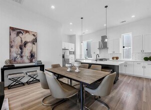 5908 Val Verde St in Houston, TX - Foto de edificio - Building Photo