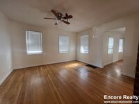 18 Alberta Ter, Unit 1 in Cambridge, MA - Building Photo - Building Photo