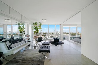 450 Alton Rd, Unit # 1108 in Miami Beach, FL - Building Photo - Building Photo
