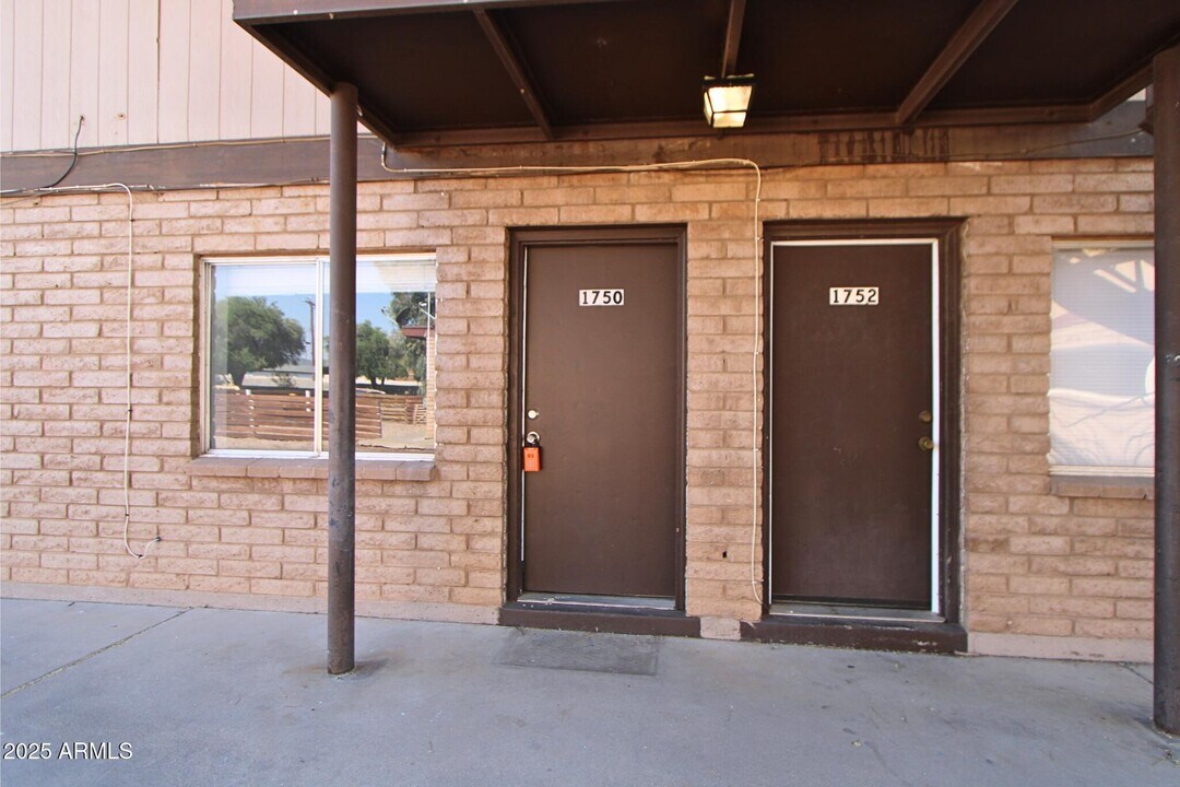 1750 E 6th Ave in Mesa, AZ - Building Photo
