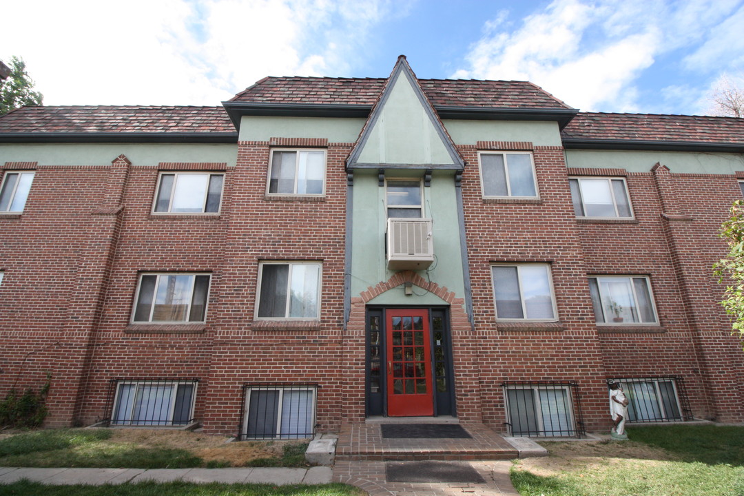 Crystal Rose Apartments in Denver, CO - Foto de edificio