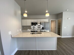250 NW Greenway Pl in Waukee, IA - Building Photo - Building Photo