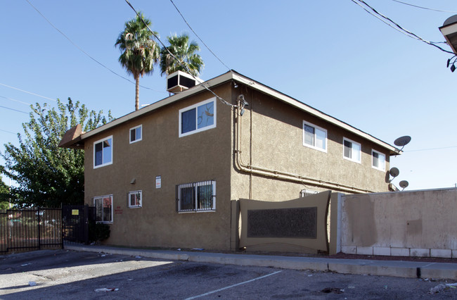 536 Albert Ave in Las Vegas, NV - Building Photo - Building Photo