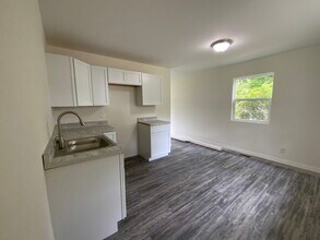 1015 Koehn Dr in Danville, IL - Building Photo - Building Photo