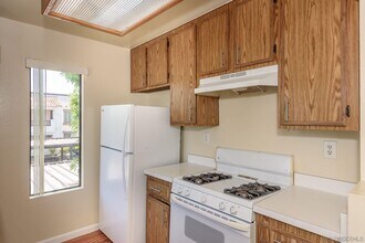 8481 Westmore Rd in San Diego, CA - Building Photo - Building Photo