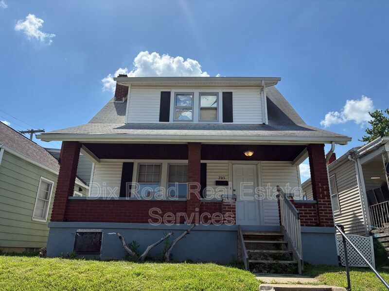 703 N D St in Hamilton, OH - Building Photo