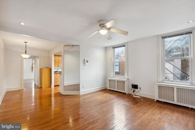 1326 S Broad St in Philadelphia, PA - Building Photo - Building Photo