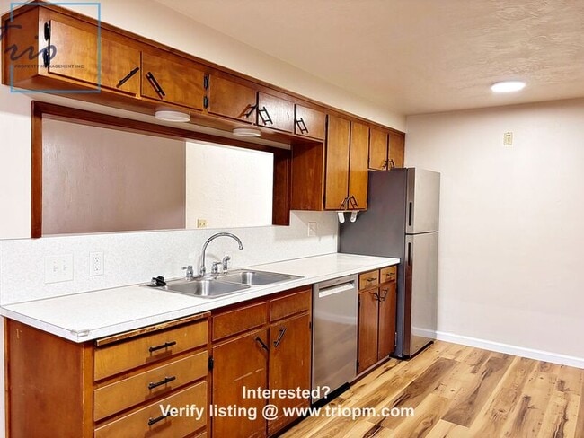 1029 C St in Springfield, OR - Building Photo - Building Photo