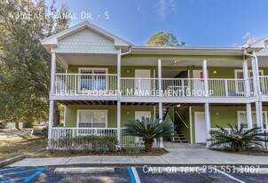 435 E Canal Dr in Gulf Shores, AL - Building Photo