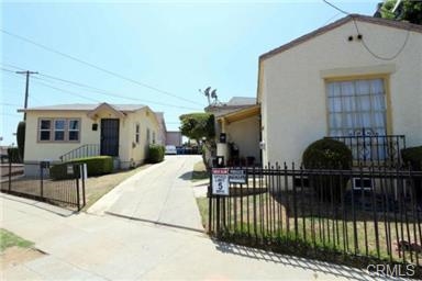 Alpha Cottages in Los Angeles, CA - Foto de edificio - Building Photo